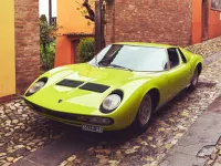 Lamborghini Miura P400 Puzzle image